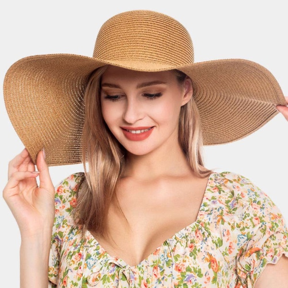 NWT-Taupe/Khaki Floppy Straw Hat
